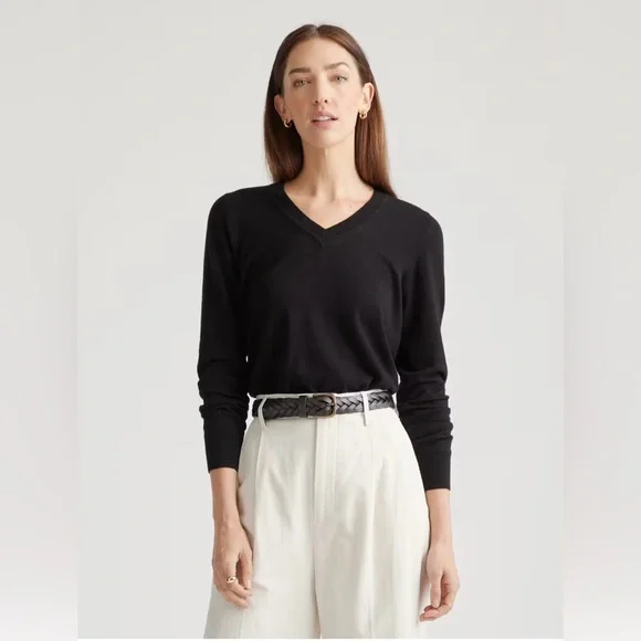 Quince Lightweight Cotton Cashmere Black V-Neck Women's Sweater - Picture 1 of 8